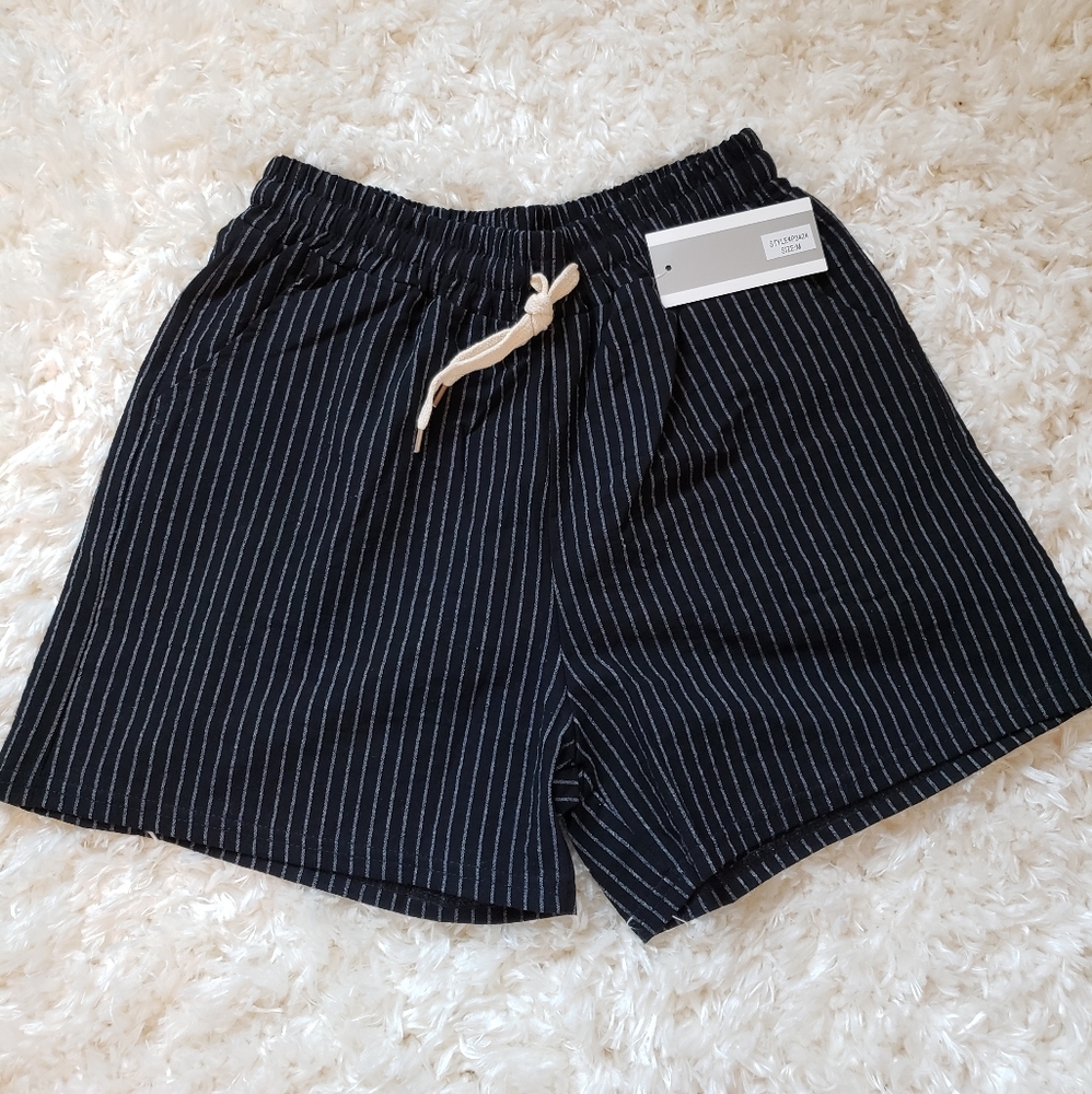 Woman Short pants